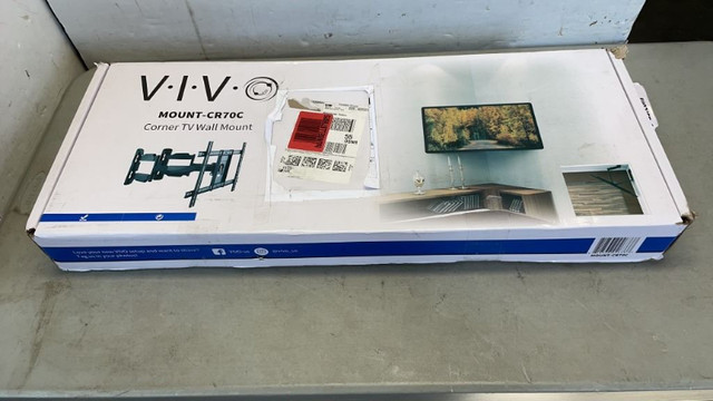 VIVO: Corner TV Wall Mount for 37 to 70 inch in Video & TV Accessories in Burnaby/New Westminster