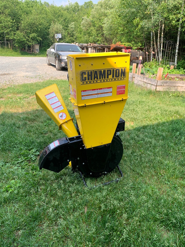 Champion 3in wood chipper (338 cc) Lawnmowers & Leaf Blowers