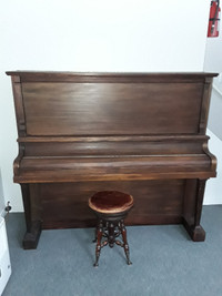 PIANO À DONNER