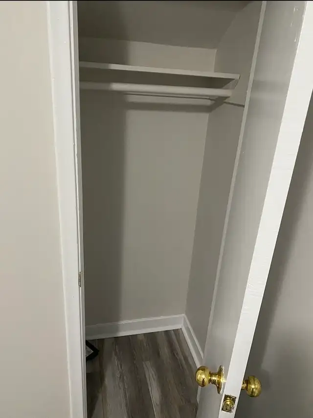 Female Roommate Wanted- Downtown Dartmouth - 700/month in Room Rentals & Roommates in Dartmouth - Image 7