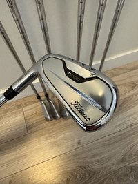 Titleist T200 Golf Irons (4-PW)