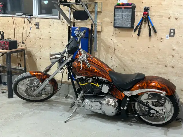 2013 Custom Motorcycle in Street, Cruisers & Choppers in Nelson - Image 2