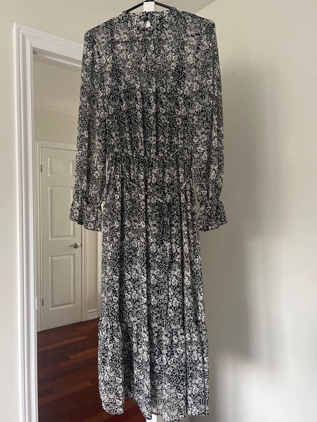 BR long summer dress - worn once in Women's - Dresses & Skirts in City of Toronto