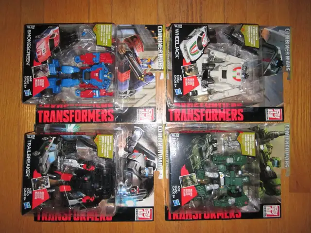 Combiner Wars Transformers Hound Wheeljack Trailbreaker Smoke in Toys & Games in Mississauga / Peel Region - Image 2