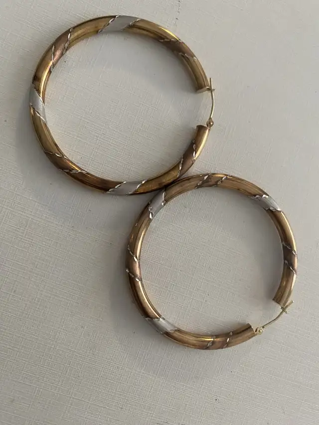 Hoop earrings  in Jewellery & Watches in St. Catharines - Image 2
