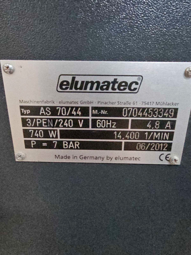 Fraiseuse à copier ELUMATEC  dans Autres équipements commerciaux et industriels  à Saguenay