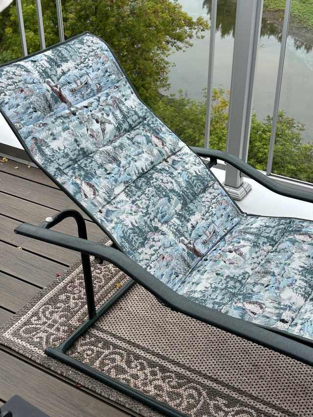 Chaise longue dans Mobilier pour terrasse et jardin  à Laval/Rive Nord - Image 2