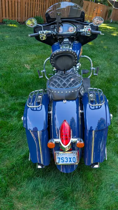 2014 Indian Chieftain 1811cc, motor is stock and runs top notch, beautiful Springfield Blue and cera...