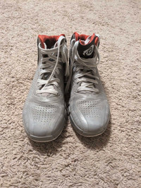 Adidas basketball shoes size 8 D. Rose