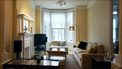 Stylish apartment 1-4 people, Mile End 1350p2, View more