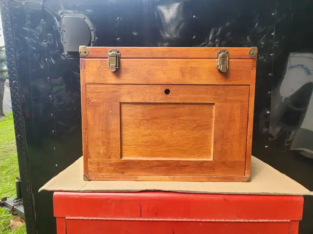 Wood Machinist 8 Drawers Tool Chest With Felth In All The Drawer in Tool Storage & Benches in Windsor Region - Image 10