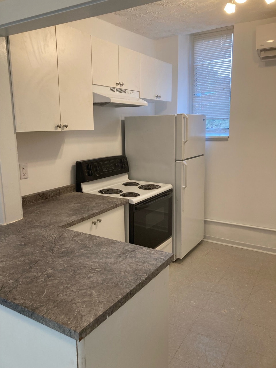 Apartment for rent - Oct 5 2