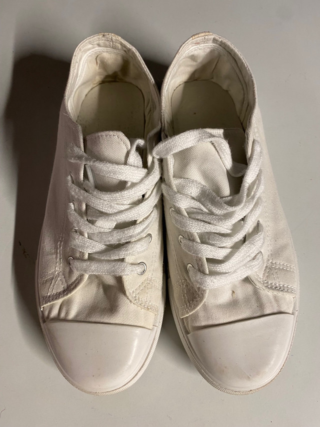 Canvas sneakers size 9 womens  in Women's - Shoes in Peterborough