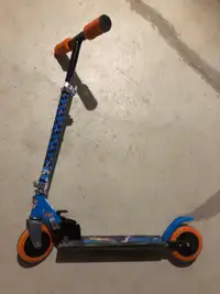 Hot wheels scooter 