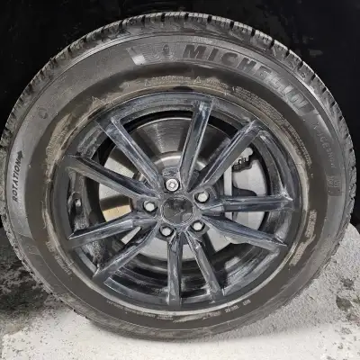 Selling a set of Michelin X-ICE SNOW winter tires with rims, in like-new condition (almost 99% new)...