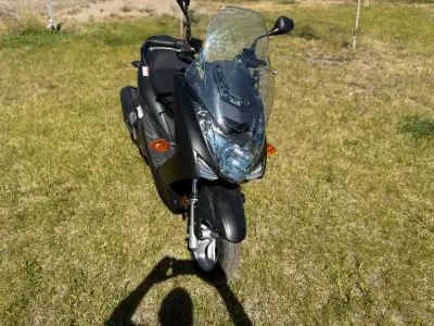 For sale Like new condition Yamaha S max 155 . 184KMS Not even broken in yet Always stored inside an...
