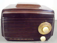 MARCONI TUBE RADIO MODEL 355 (1952)