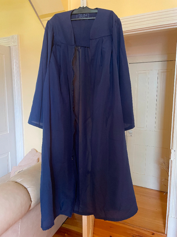 Grad gowns and cap in Other in Owen Sound - Image 3