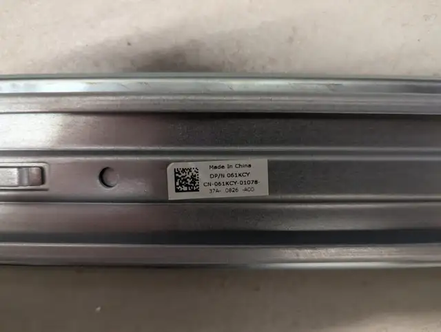 Dell PowerEdge rack mount rails in Servers in Ottawa - Image 4