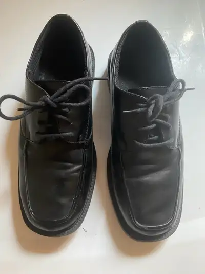 Suit shoes Sizes 7, View more