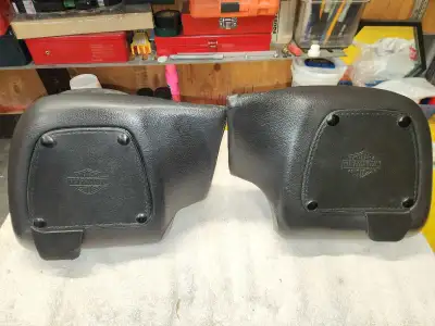 2006 harley Davidson touring lower glove or speaker boxes