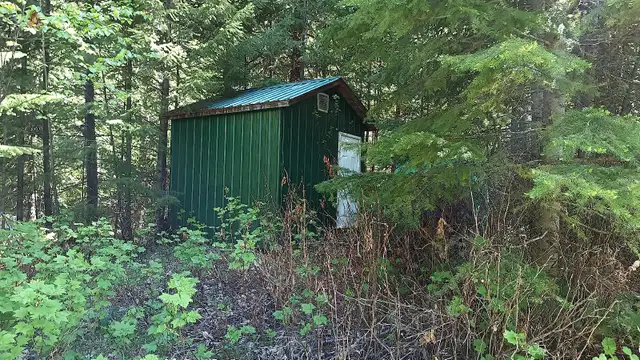 20 acres, Burton British Columbia/Nakusp in Land for Sale in Nelson - Image 5