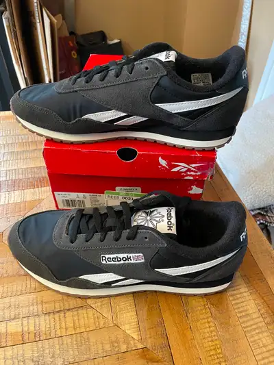 New Men's Size 9 Reebok Classic AZ, View more