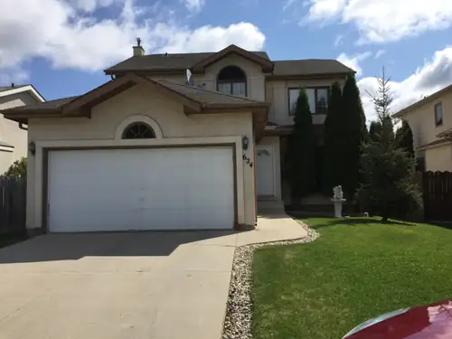 Luxury awaits you in beautiful Fort Richmond West. This two story fabulous home features 3 spacious...