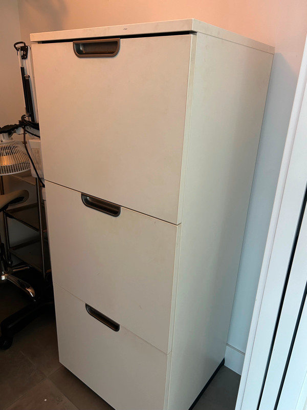 Ikea 3 Drawer Filing Cabinet in Bookcases & Shelving Units in Calgary