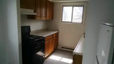 10350 Terrasse Fleury, Montréal. H3L 3L4 $975 3 ½, 1er juillet Ahuntsic, Terrasse Fleury, beau 3 ½,...