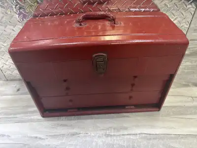 Union Machinest tool chest, View more