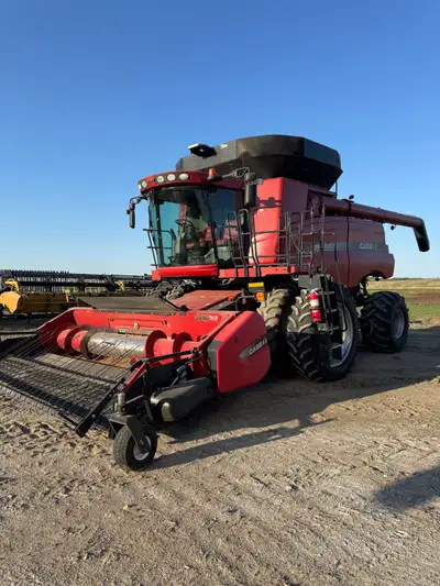 2011 Case 9120 3016 PU Head Open to Offers Runs Great, Currently in Use FIELD READY Used for 1,100 a...