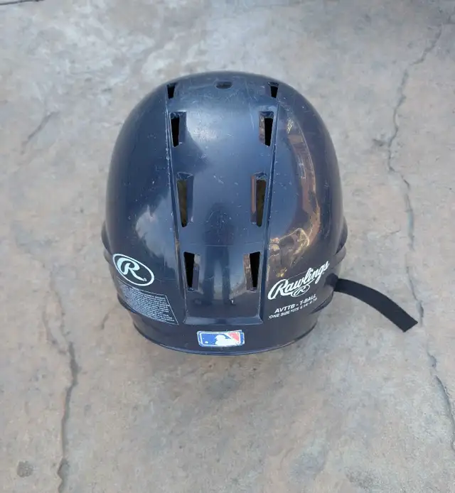 Rawlings Baseball Helmet size 6 1/4- 6 7/8 in Baseball & Softball in Norfolk County - Image 3