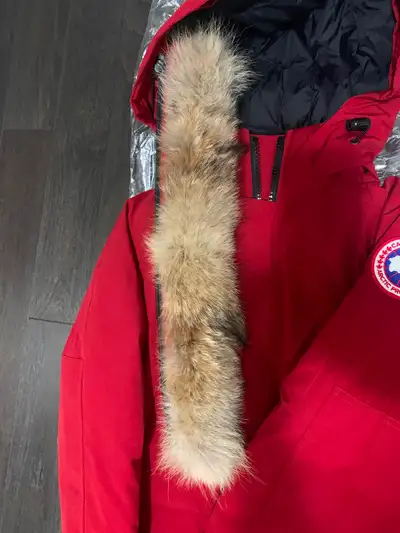 Mint condition CANADA GOOSE, View more