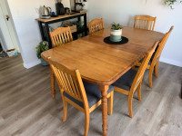 Solid Oak Dining Table with 6 Chairs