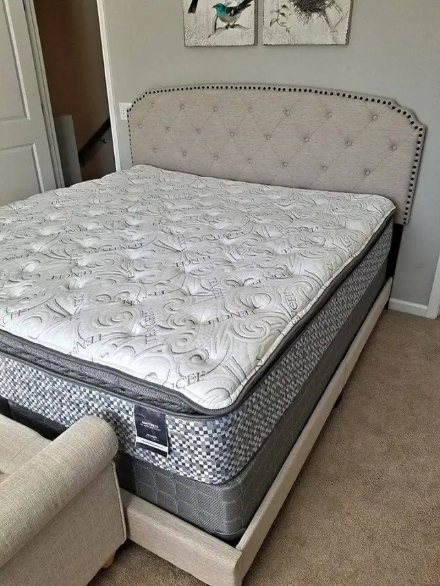 Matelas et Cadre de Lit Confort Premium – Livraison Gratuite & P in Beds & Mattresses in Longueuil / South Shore - Image 2
