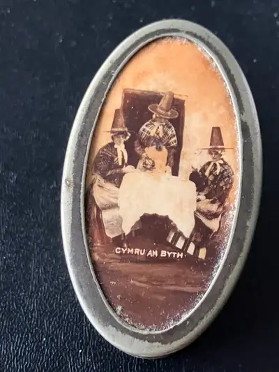 Long Live Wales 'Cymru am Byth' Trinket Pill Box EPNS, View more