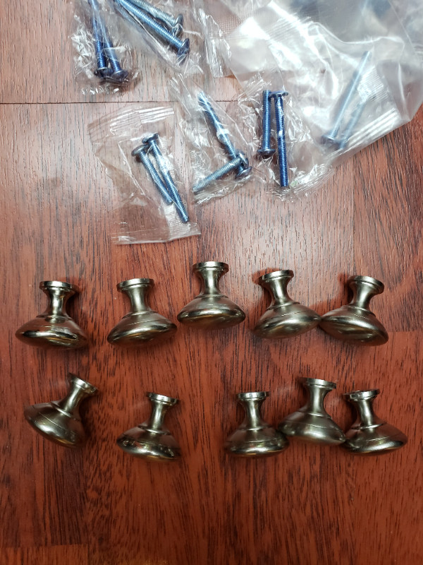 *** BRUSHED NICKEL HANDLES/DRAWER KNOBS *** reduced in Hardware, Nails & Screws in City of Toronto
