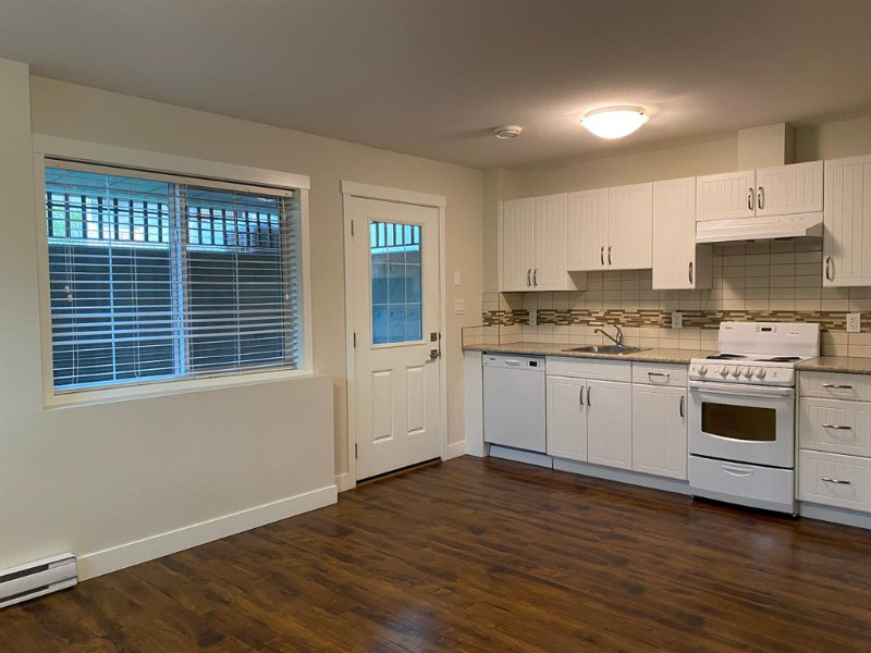 1 bedroom basement suite (Long term rental Penticton) Long Term