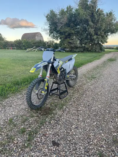 I have a 2023 husqvarna FC 250 that runs mint. New front suspension from a 2025 husqvarna fc 250 onl...