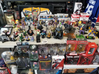 WE BUY& SELL NEW& VINTAGE TOYS, Sport Memorabilia