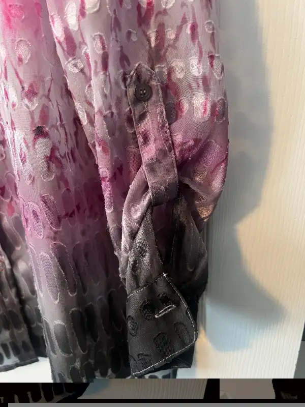 TanJay Patterned Sheer Front Pocket Long-Sleeve Button-Up Blouse in Women's - Tops & Outerwear in Calgary - Image 8