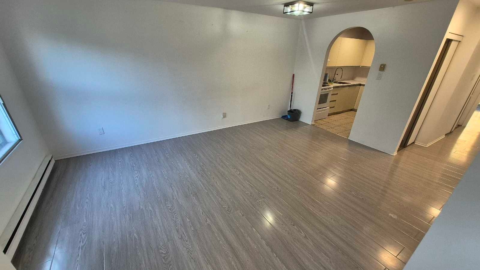 6307 Av. Coolbrook — photo 2