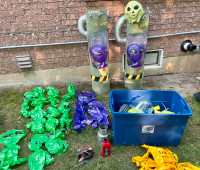 Halloween Alien props ~ decorations 