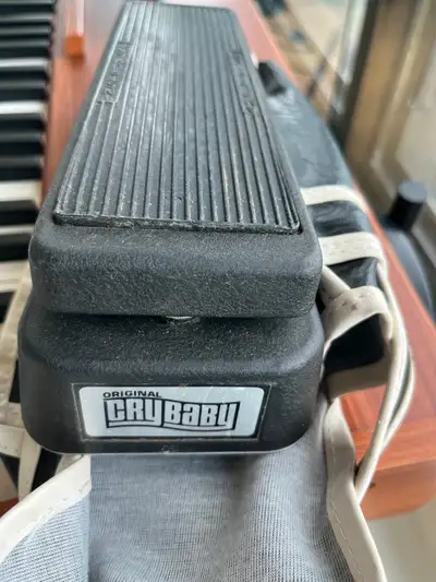 Dunlop Original Crybaby GCB-95 Wah Pedal, View more