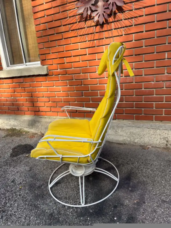Chaise patio vintage Homecrest avec coussin d’origine in Patio & Garden Furniture in City of Montréal - Image 4