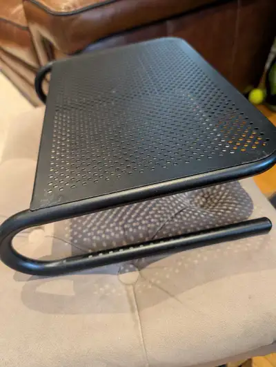 Steel mesh monitor/laptop stand, View more