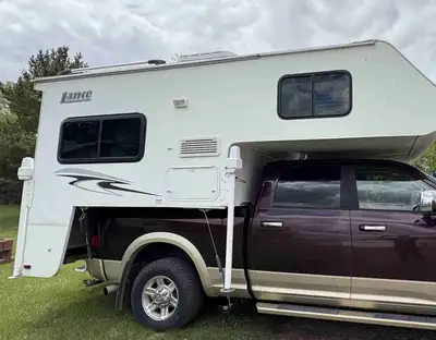 Lance 8.5 foot camper, manufactured in 2007. 2747 lbs. Rear shower and toliet, roof AC, electric jac...