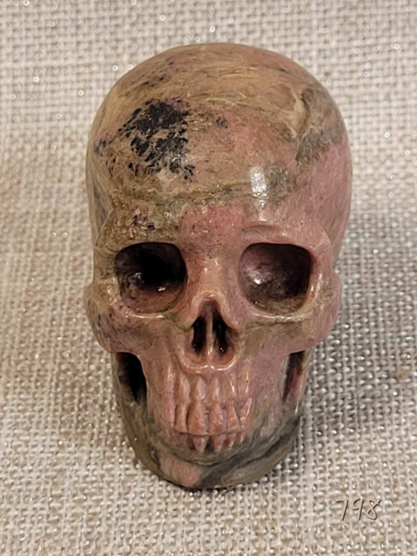Crâne Skullis 1½" Rhodonite rose naturelle. Pink rhodonite dans Art et objets de collection  à Laval/Rive Nord