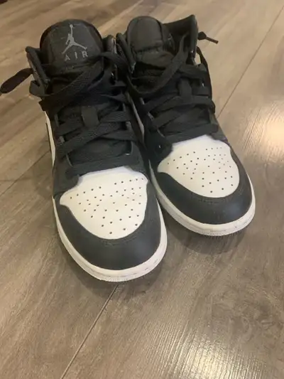 kids air Jordan’s size 4.5y, View more